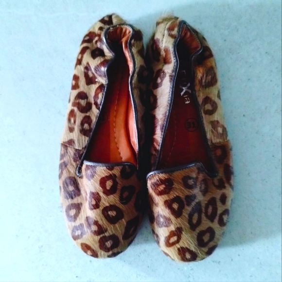 Calf Hair Leopard Print Ballet Flats - Picture 4 of 8